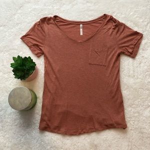 Tresics | Pocketed Tee